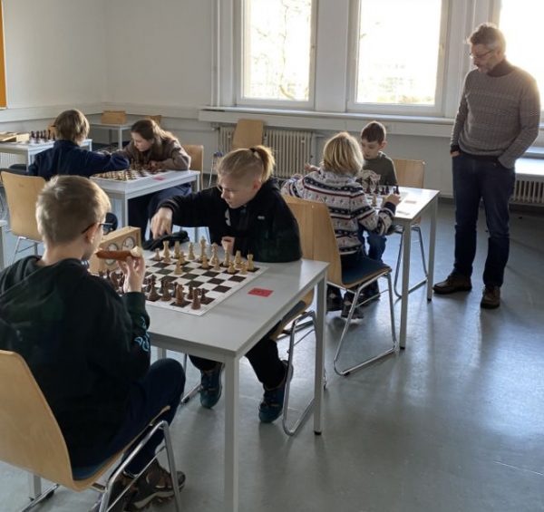 Schachturnir Chess ElefantДетский шахматный турнир